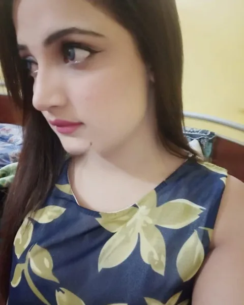 Photo from listing “Zeni”, age 25