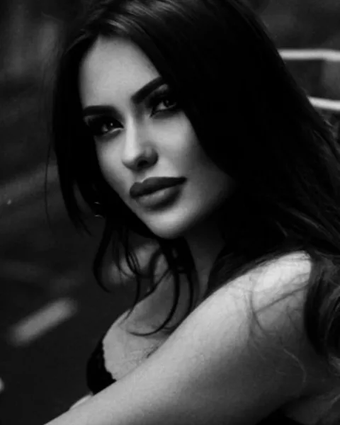 Photo from listing “Jasmine”, age 29