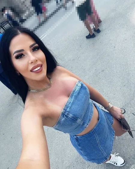 Photo from listing “Marina - nur noch diese Woche!”, age 24