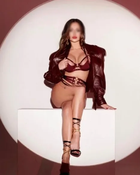 Photo from listing “Constence”, age 24