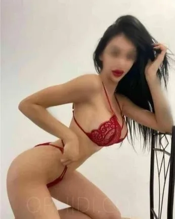 Photo from listing “Vanessa”, age 30