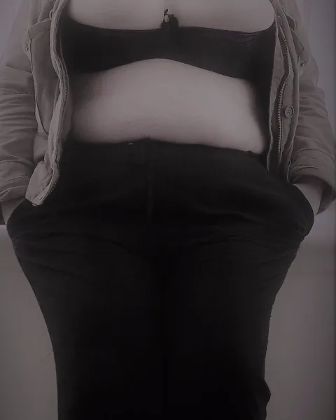 Photo from listing “Emilymaexx”, age 35
