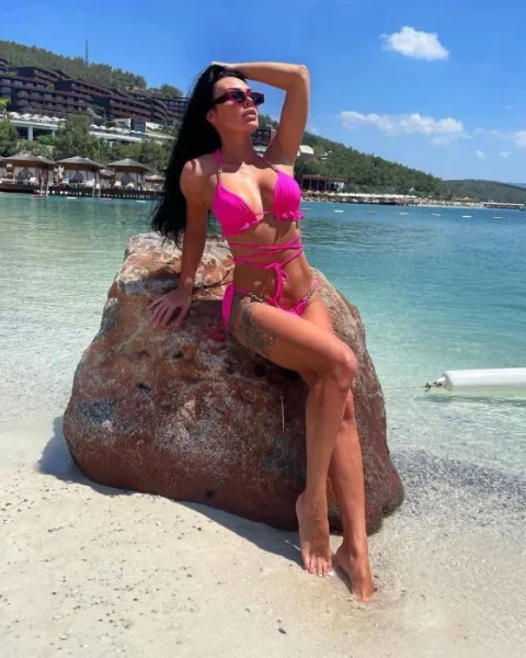 Photo from listing “Nadia”, age 28