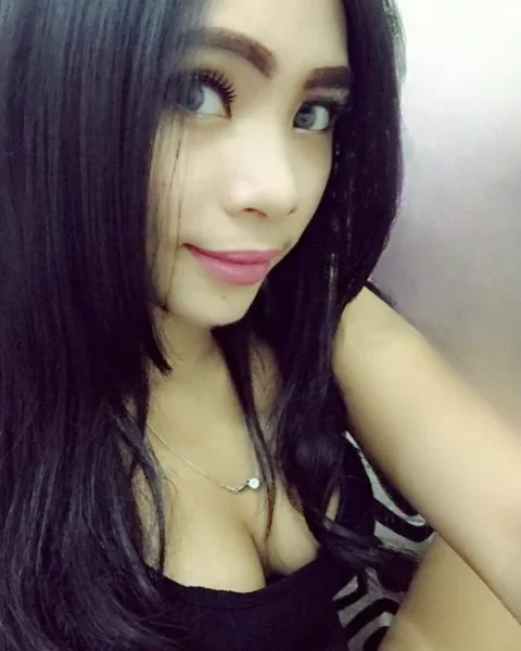 Photo from listing “Lulu”, age 25