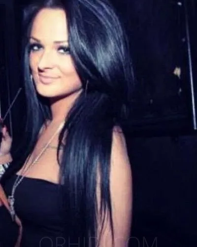 Photo from listing “Vivienne”, age 24