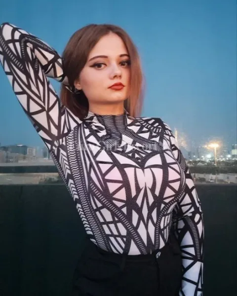 Photo from listing “Sofie”, age 19
