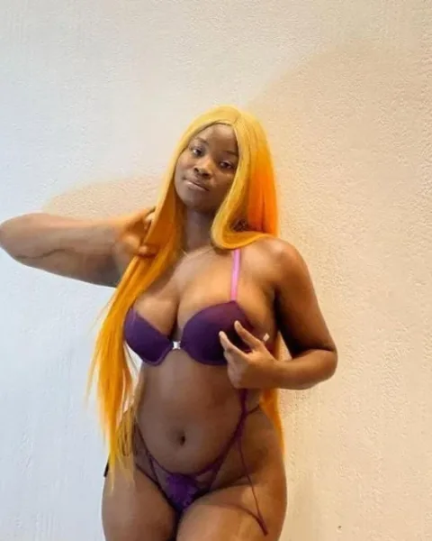 Photo from listing “Zara”, age 26