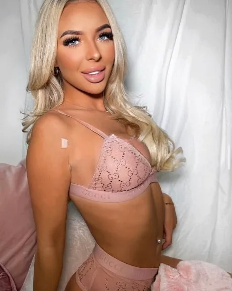Photo from listing “Mila”, age 26