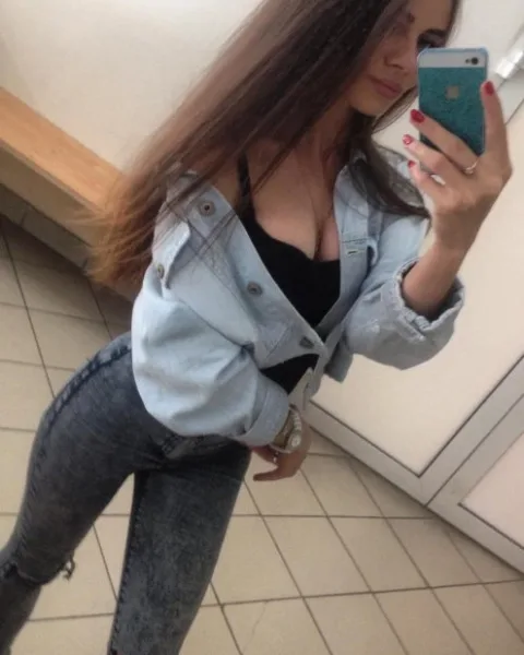 Photo from listing “Marnie Joie”, age 28