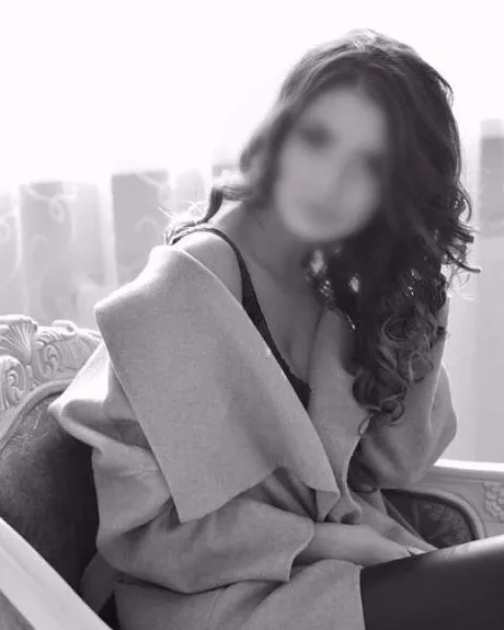 Photo from listing “Victoria”, age 23