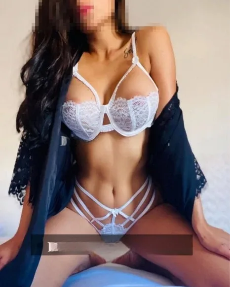Photo from listing “Lia”, age 26