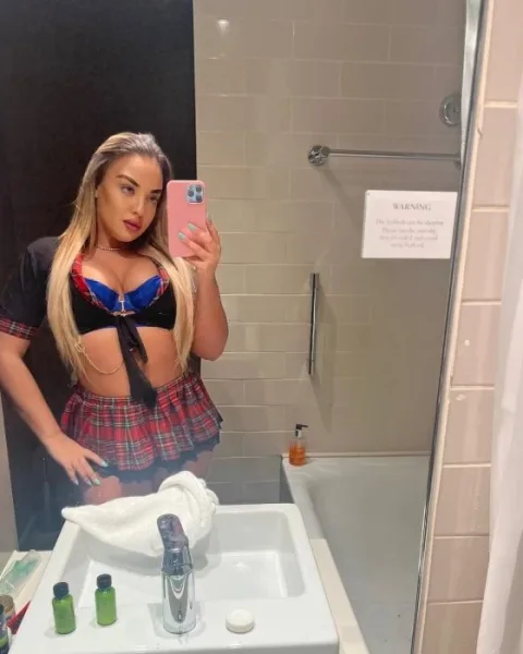 Photo from listing “Candy”, age 20