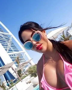 Photo from listing “Tarsha jones”, age 28