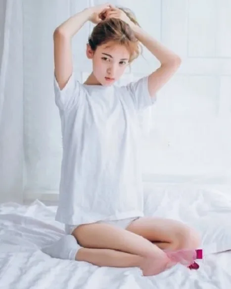 Photo from listing “Donna”, age 22