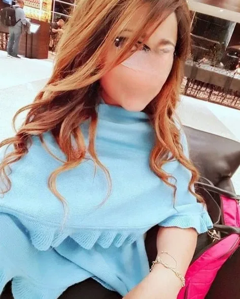 Photo from listing “Dana Davies”, age 30