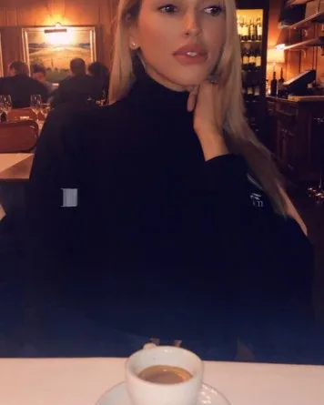Photo from listing “Simone”, age 26
