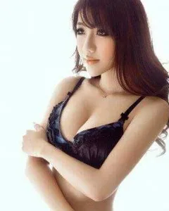 Photo from listing “Angie”, age 27