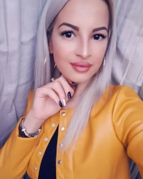 Photo from listing “Antoanella”, age 24