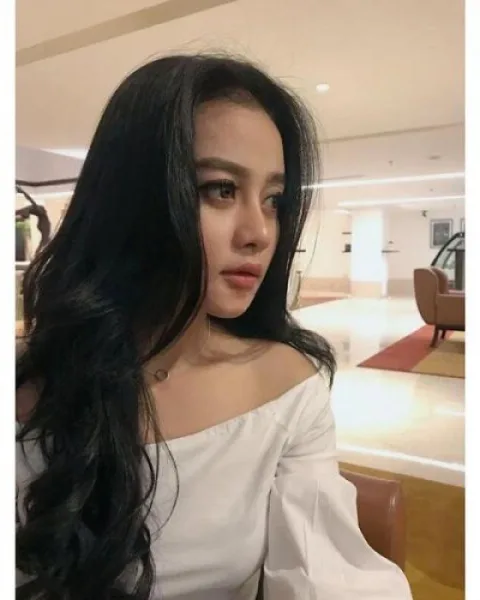 Photo from listing “Tsana”, age 24