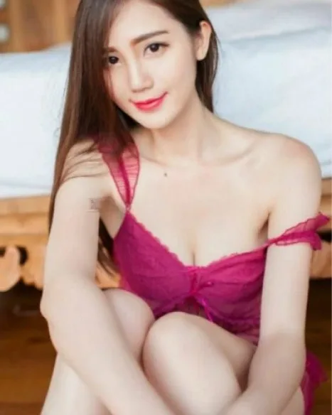 Photo from listing “Helen Chinese”, age 26