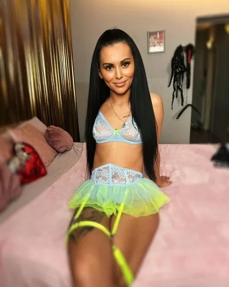 Photo from listing “Alea Im Massage Palast”, age 24