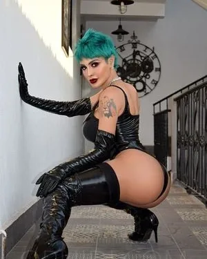 Photo from listing “TS Karla Carrillo Der Hardcore-Star 24,5 cm”, age 27