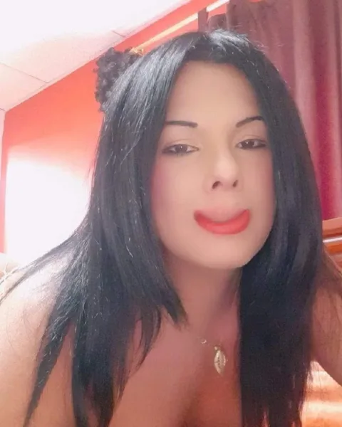 Photo from listing “Andrea Priest”, age 26