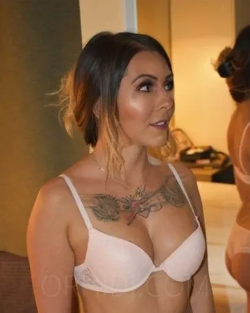 Photo from listing “Kitty”, age 21