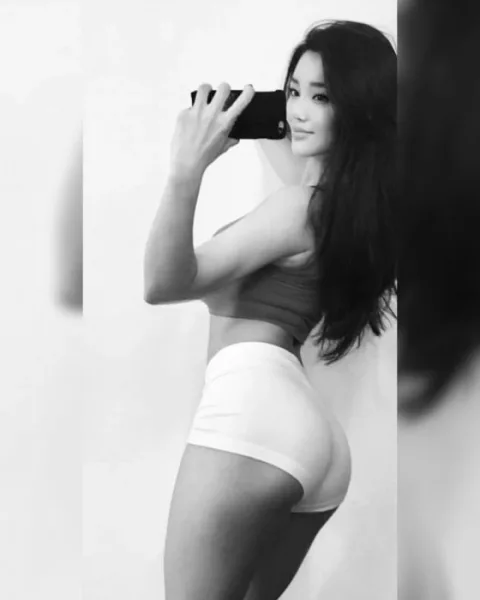 Photo from listing “Mila”, age 31