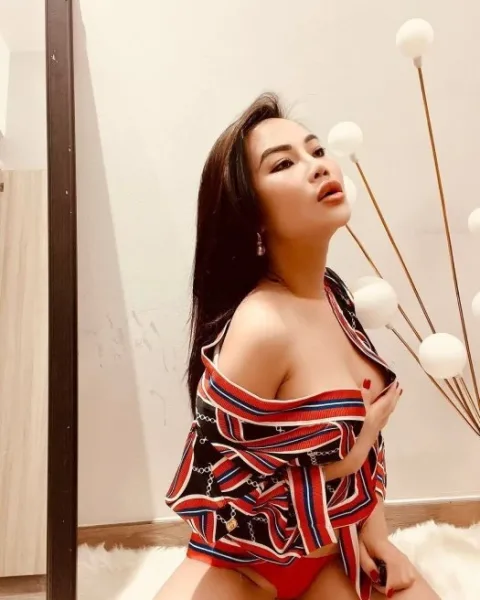 Photo from listing “Selena”, age 23