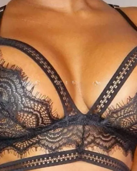 Photo from listing “Oliviah”, age 26