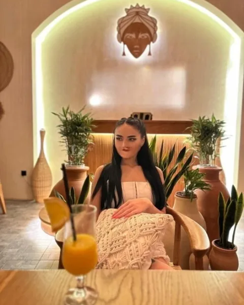 Photo from listing “Ameli”, age 26