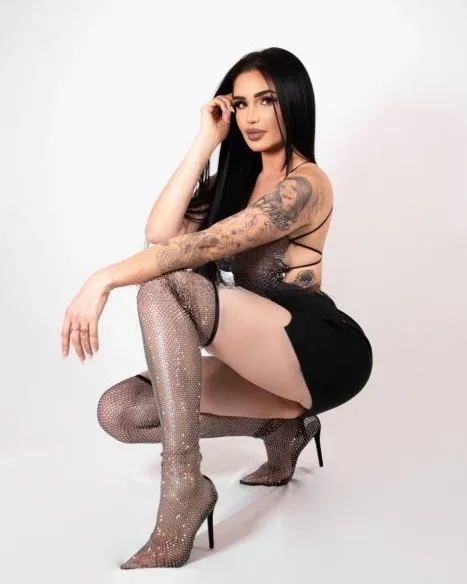 Photo from listing “Livia Ferraz”, age 30