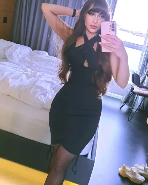 Photo from listing “Aliceescort”, age 25