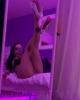 Photo from listing “Alessia Ganz Neu”, age 27