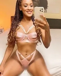 Photo from listing “Sexy Cataleya”, age 26