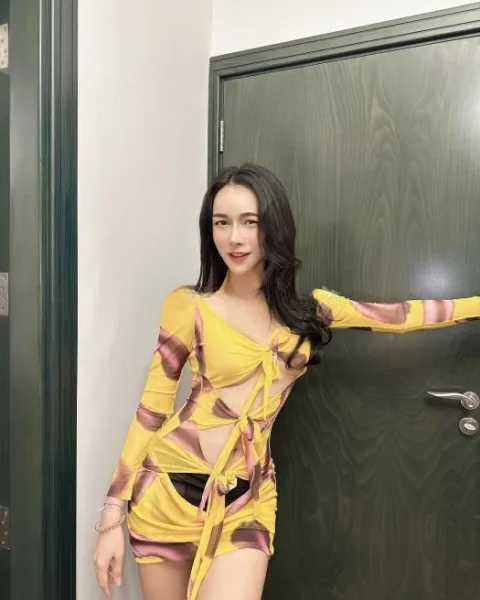 Photo from listing “Jenny”, age 23