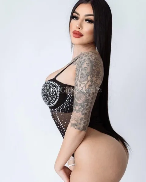 Photo from listing “Linda”, age 25