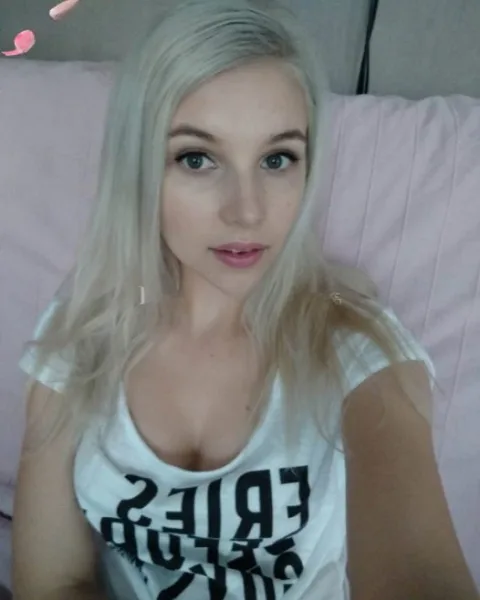 Photo from listing “Stella”, age 27