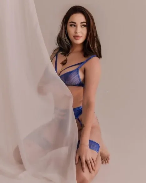 Photo from listing “Bella”, age 23
