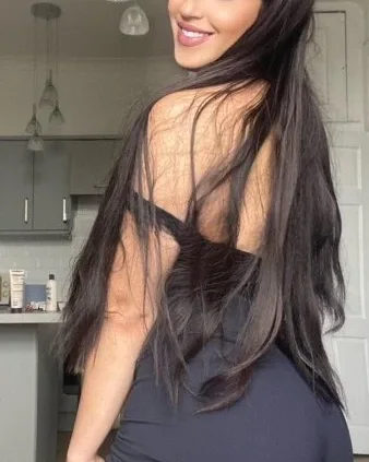 Photo from listing “Melani”, age 20
