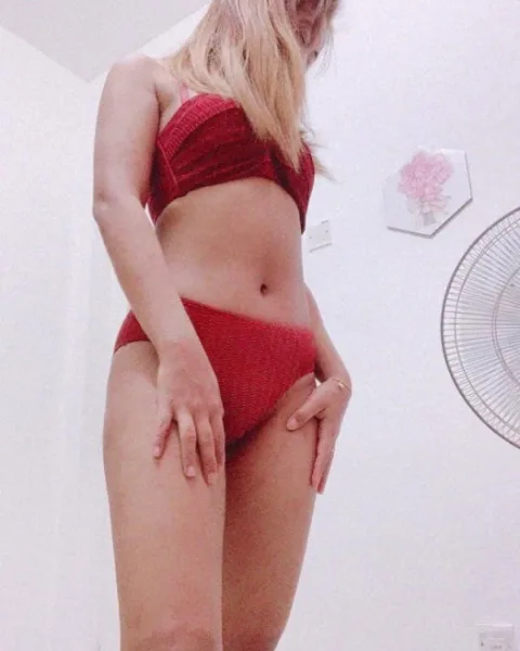 Photo from listing “Adinda”, age 28