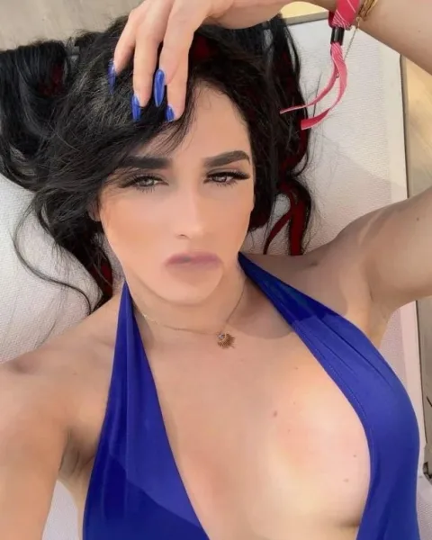 Photo from listing “Vanessa Nakary”, age 22