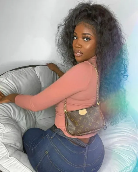 Photo from listing “Ivy”, age 23