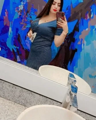 Photo from listing “Salma”, age 25
