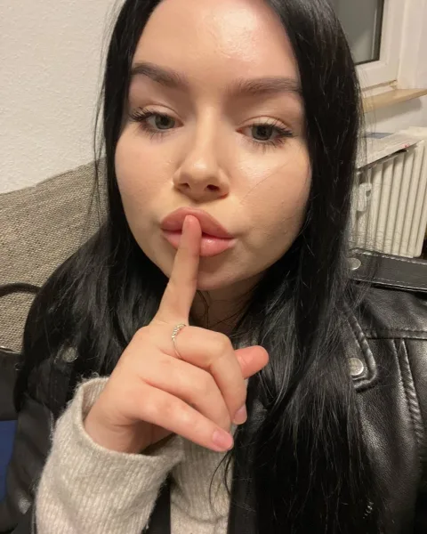 Photo from listing “Eva”, age 24