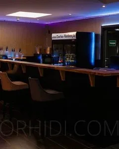 Photo from listing “Charlies Hamburg”, age 19