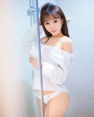 Photo from listing “Jenny”, age 23