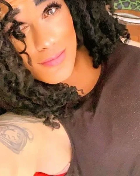 Photo from listing “Trans Rio Van Lopez”, age 37