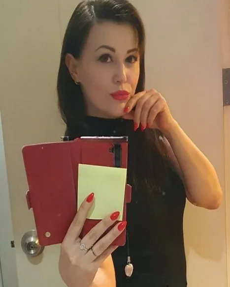 Photo from listing “Loura”, age 30